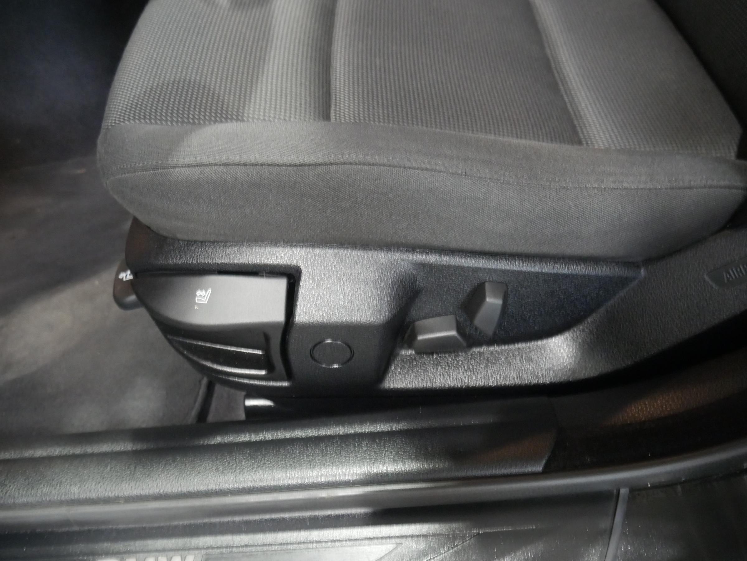 BMW Řada 5, 2011 - pohled č. 12