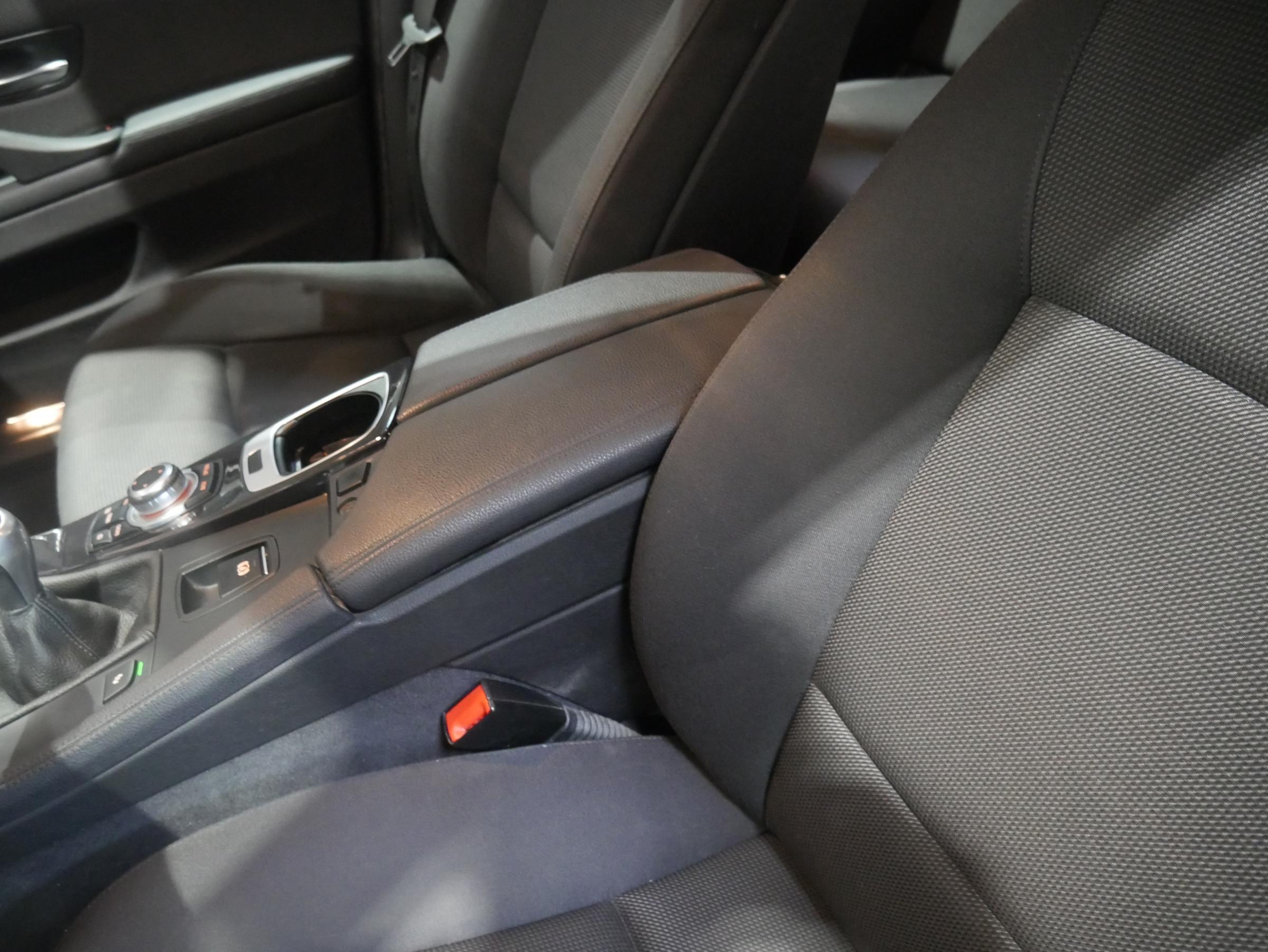 BMW Řada 5, 2011 - pohled č. 22