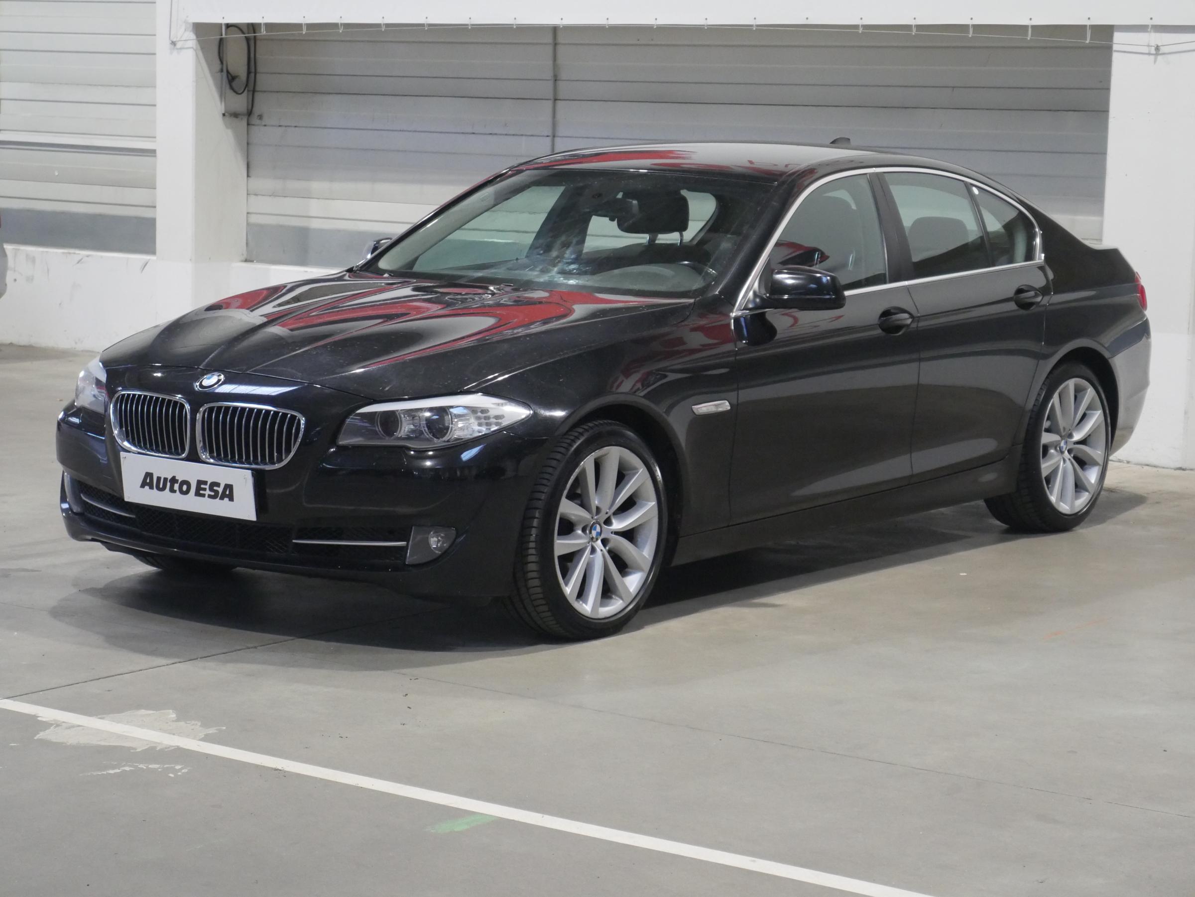 BMW Řada 5, 2011 - pohled č. 3