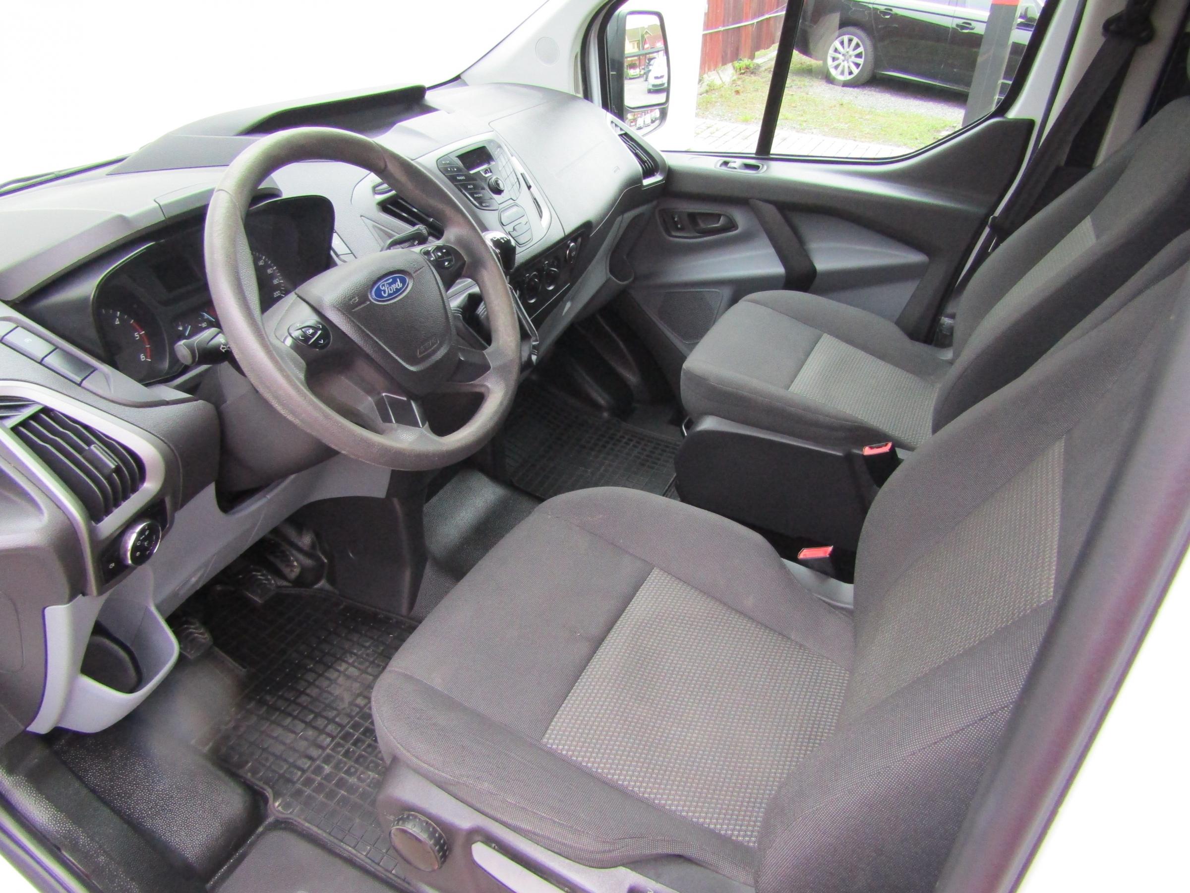 Ford Transit Custom, 2015 - pohled č. 9