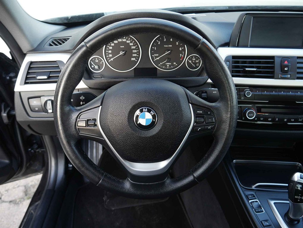 BMW Řada 3 1.5i 