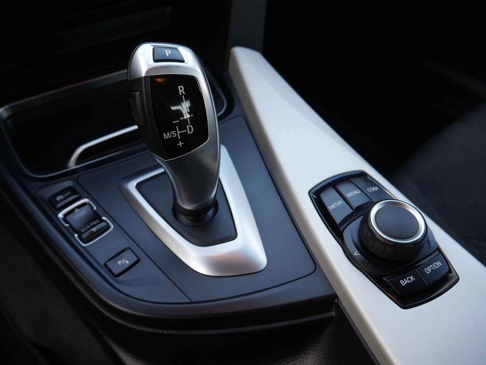 BMW Řada 3 1.5i 