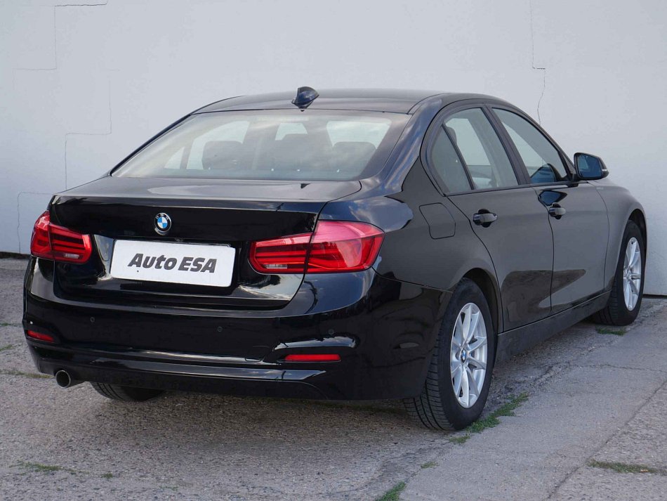 BMW Řada 3 1.5i 