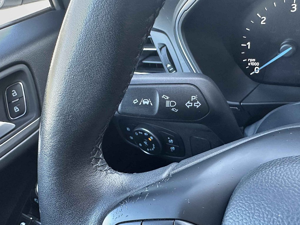 Ford Focus 1.5EB Titanium