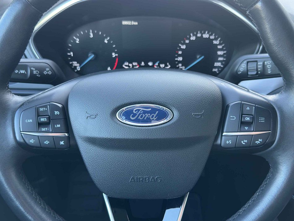 Ford Focus 1.5EB Titanium