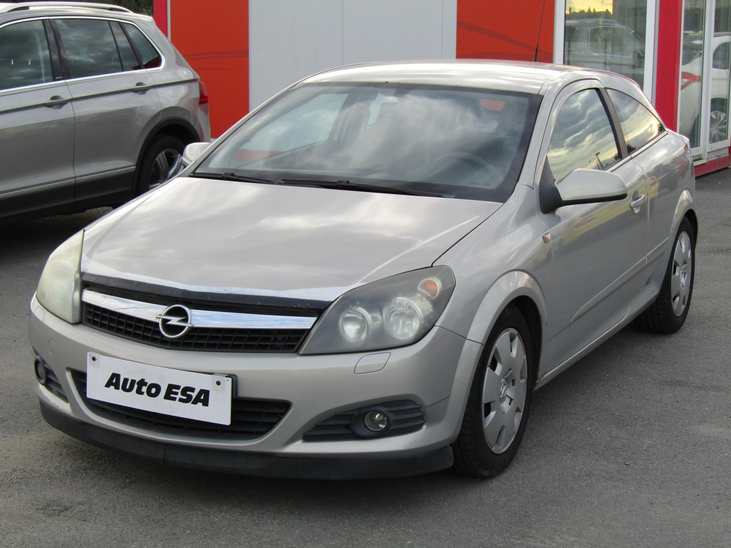 Opel Astra, 2005 - pohled č. 3