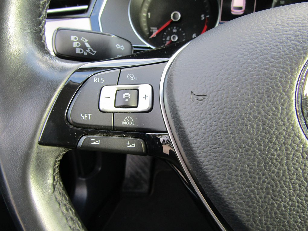 Volkswagen Passat 2.0TDi 