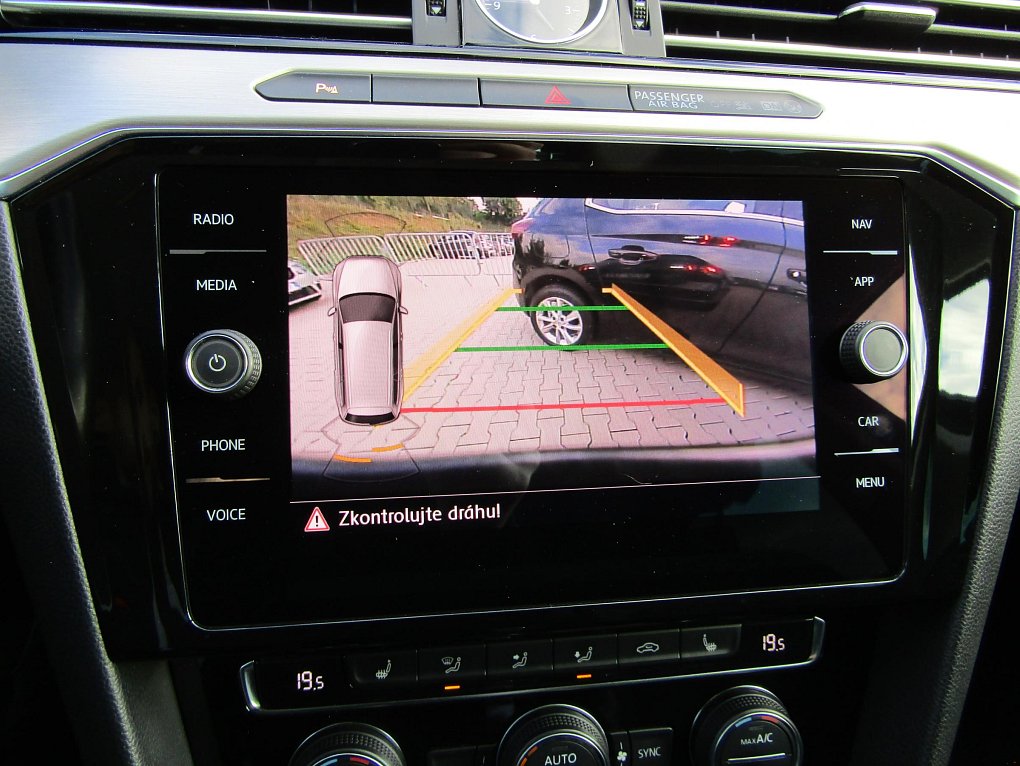 Volkswagen Passat 2.0TDi 