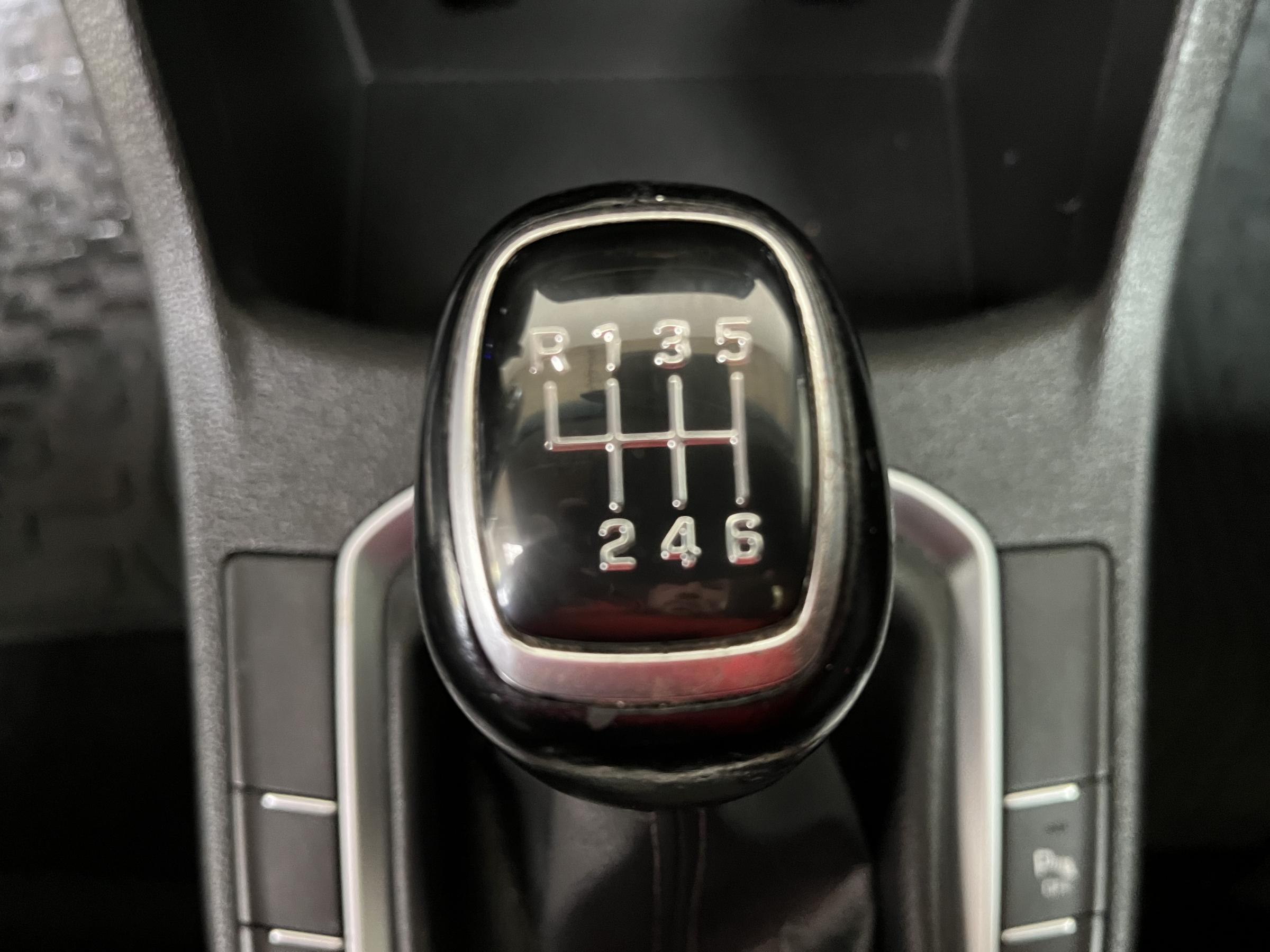 Hyundai i30, 2018 - pohled č. 17