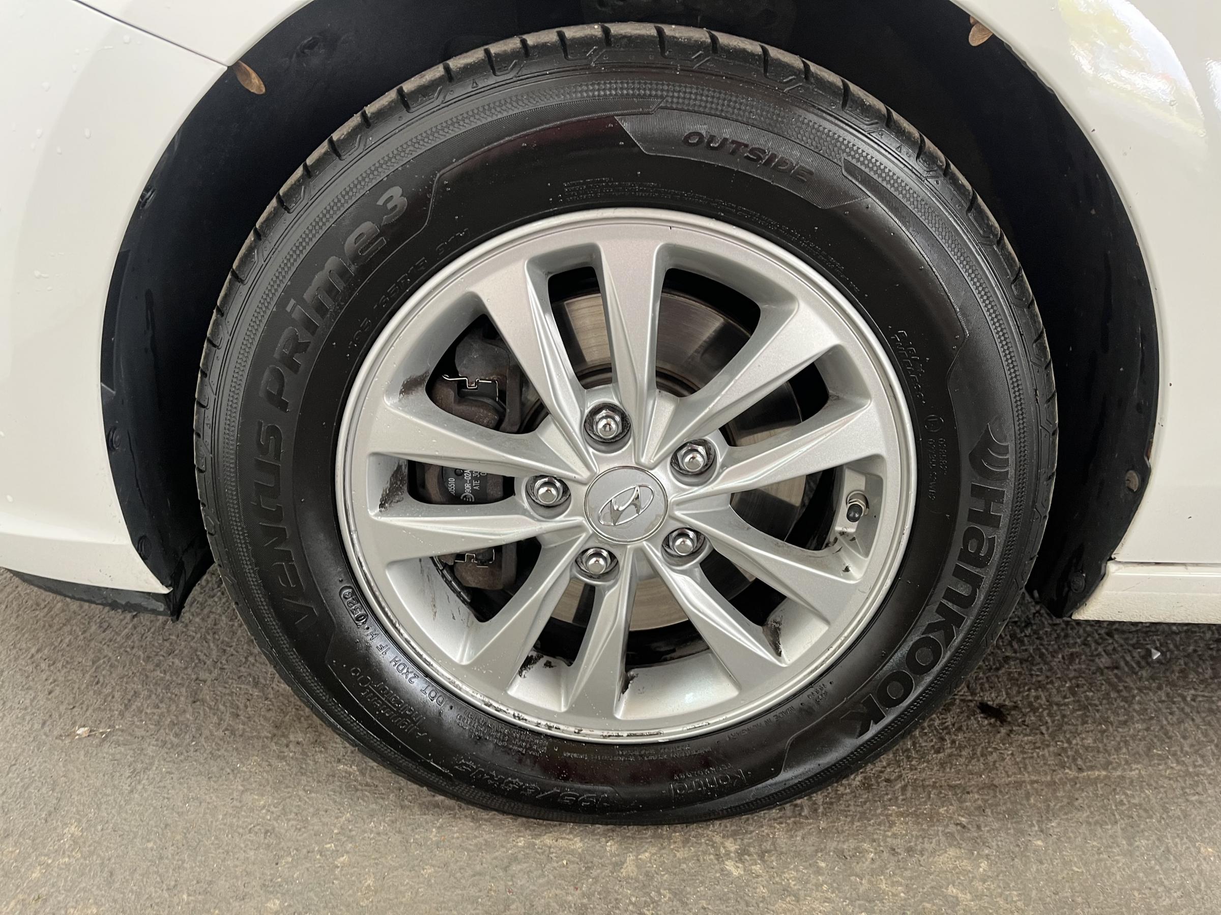 Hyundai i30, 2018 - pohled č. 21