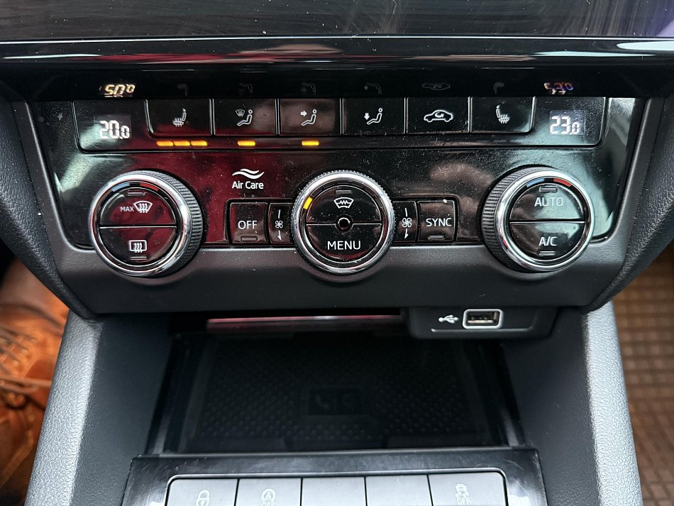 Škoda Octavia III 2.0TDi Scout 4x4