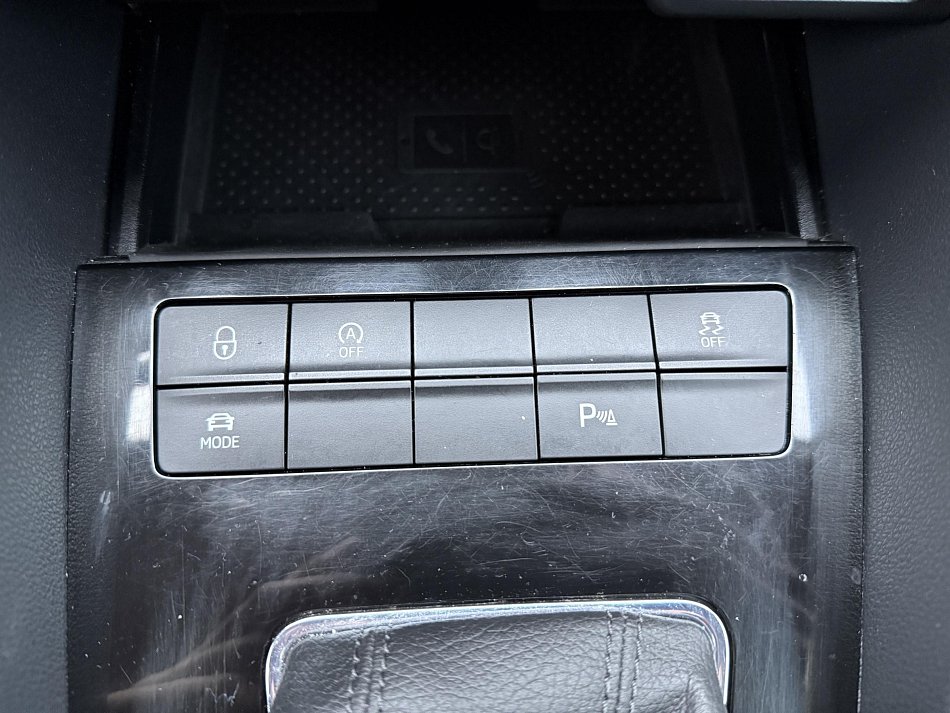 Škoda Octavia III 2.0TDi Scout 4x4