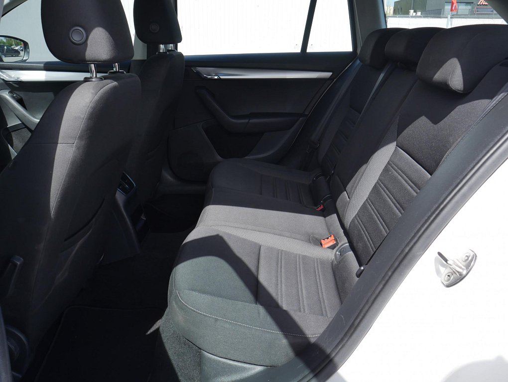 Škoda Octavia III 1.6 TDi Ambition Fresh