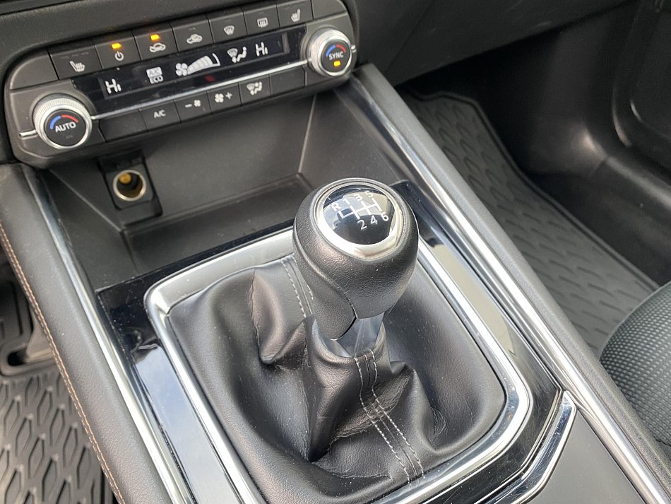 Mazda CX-5 2.0 i  4x4