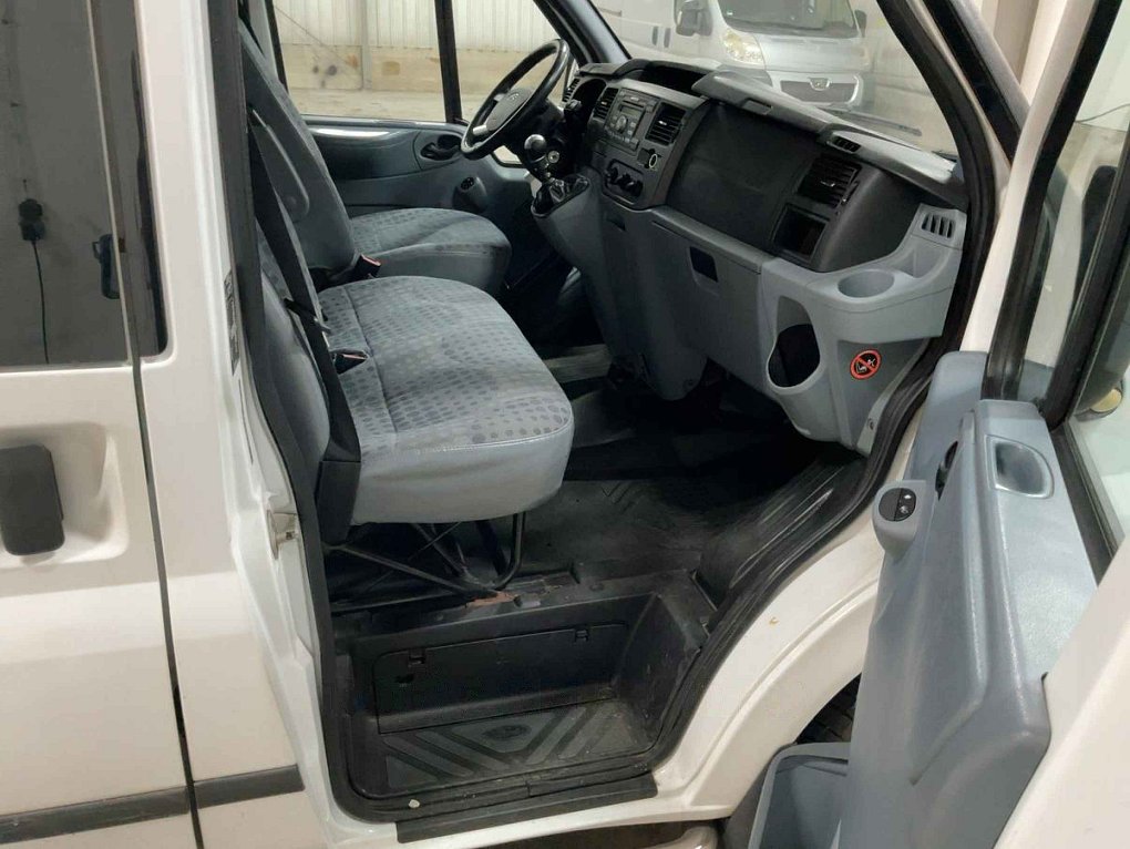 Ford Transit 2.2TDCi Trend 9míst