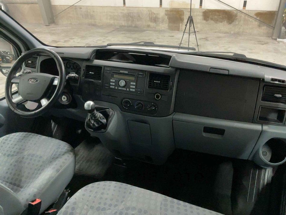 Ford Transit 2.2TDCi Trend 9míst