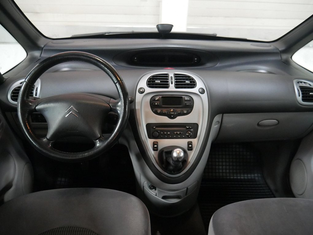 Citroën Xsara Picasso 1.6i 