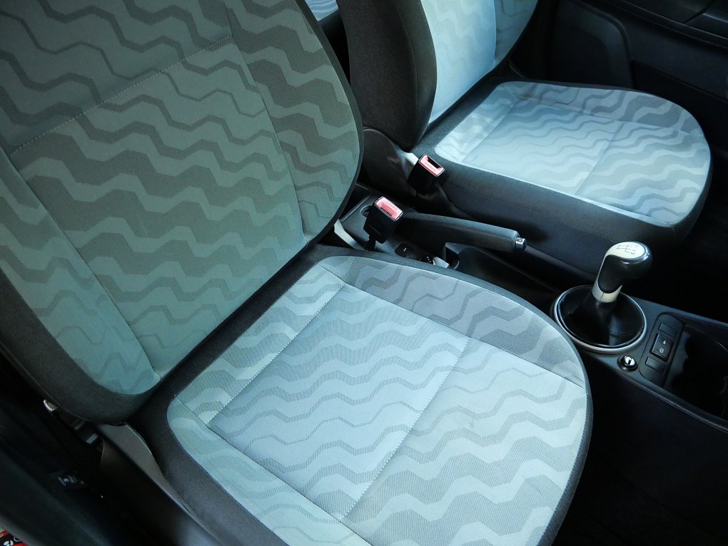 Škoda Fabia II 1.2i 