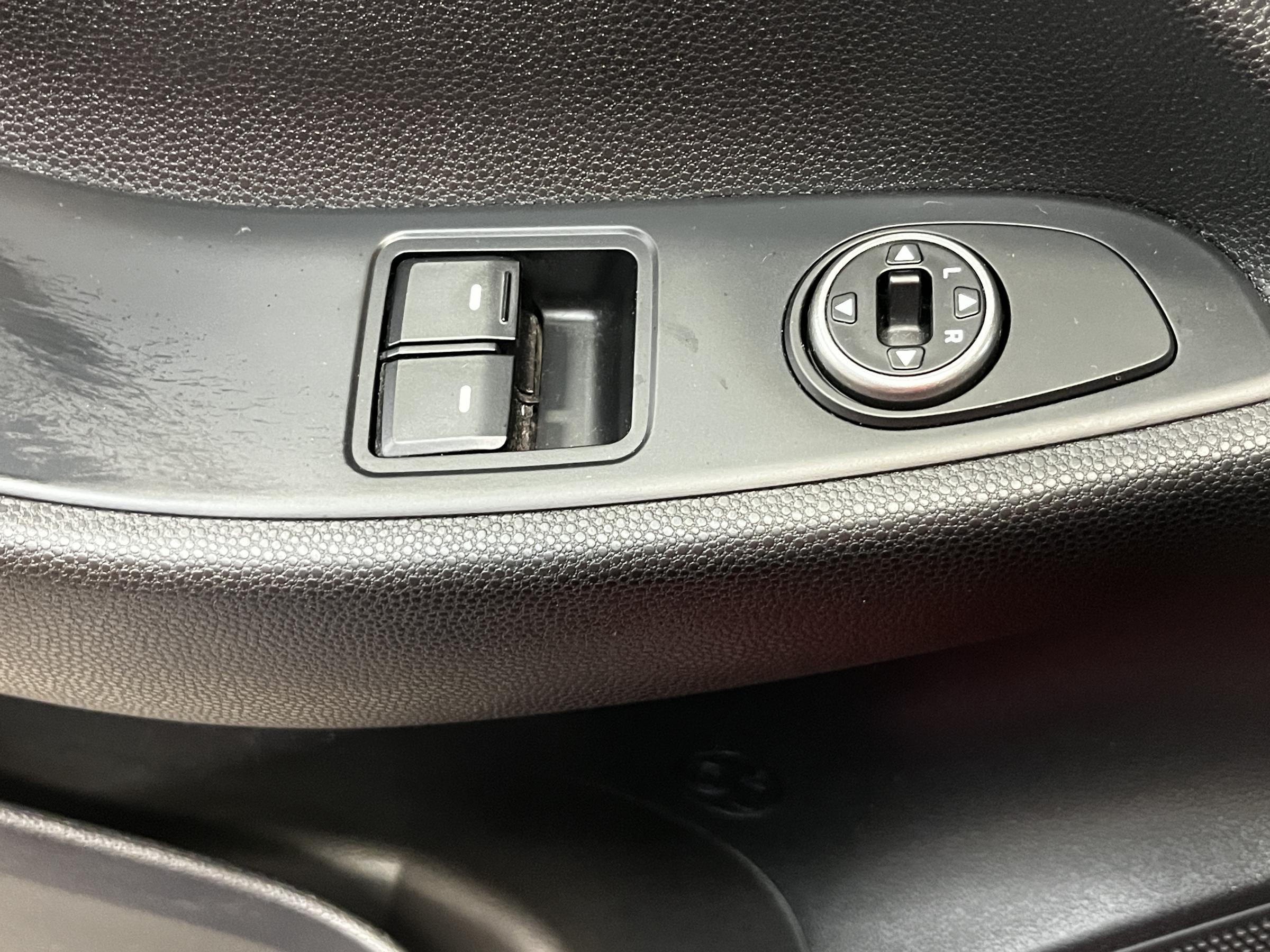 Hyundai i20, 2017 - pohled č. 18