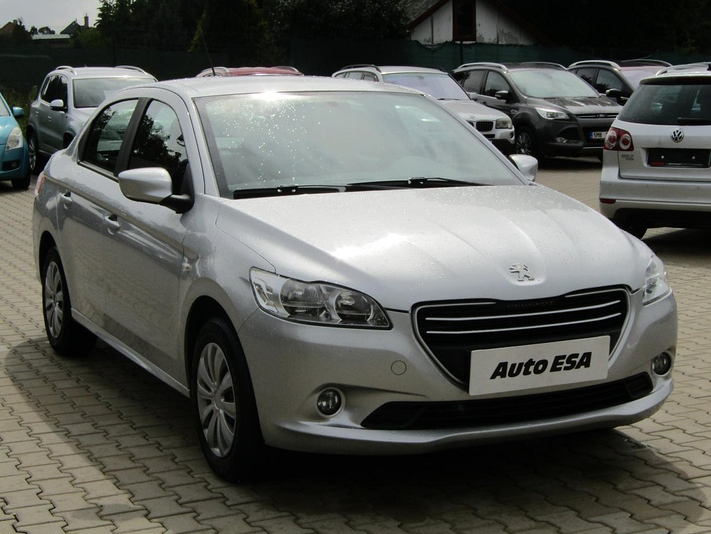 Peugeot 301 1.6 i 
