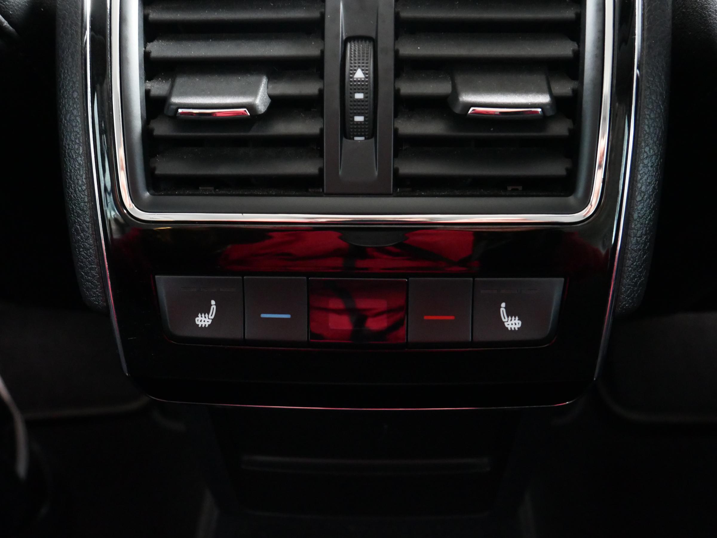 Škoda Superb III, 2017 - pohled č. 16