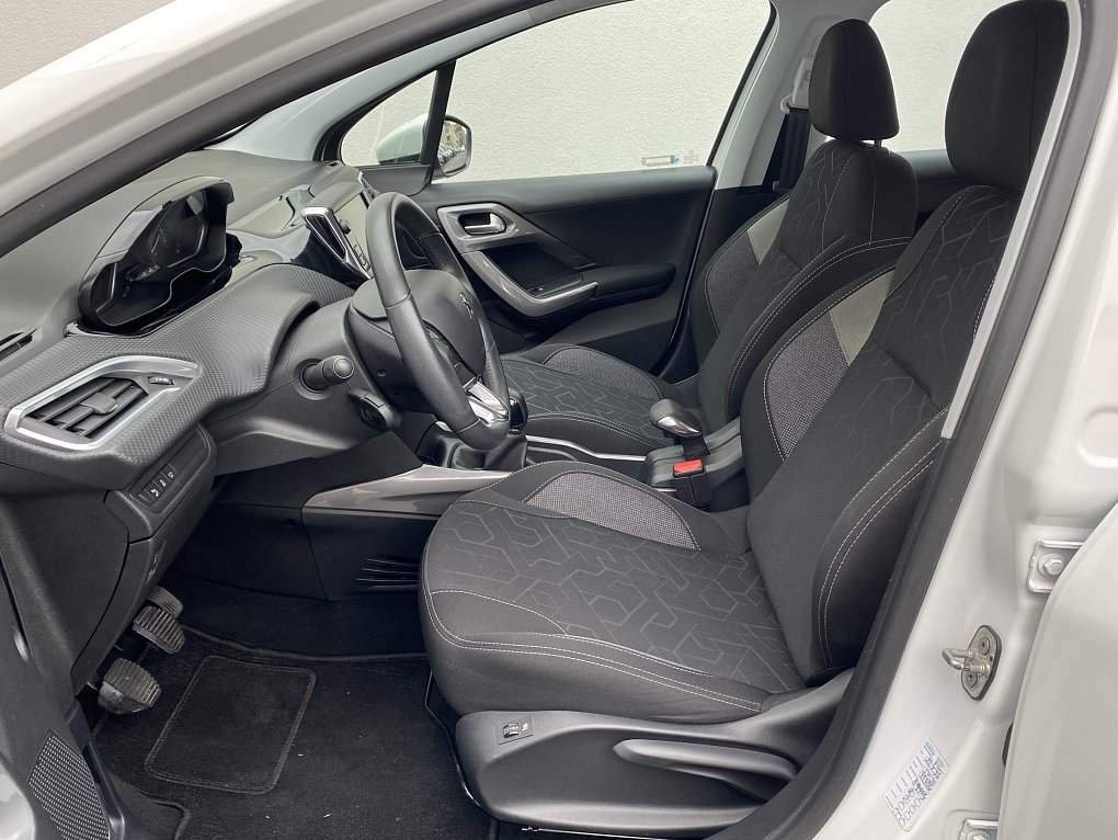Peugeot 2008 1.2 PT GT Line