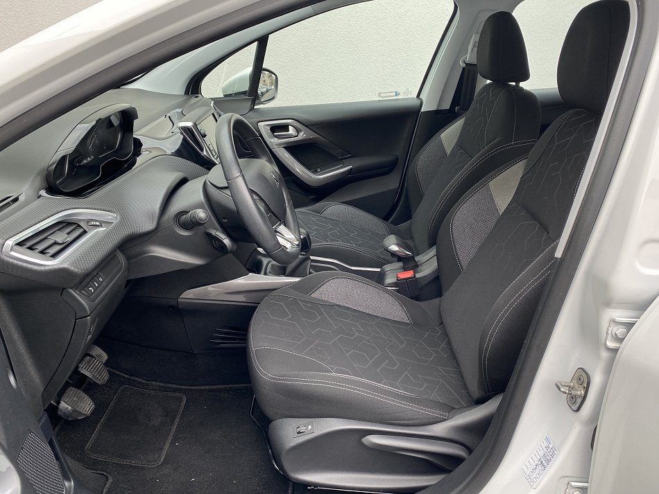 Peugeot 2008 1.2 PT GT Line
