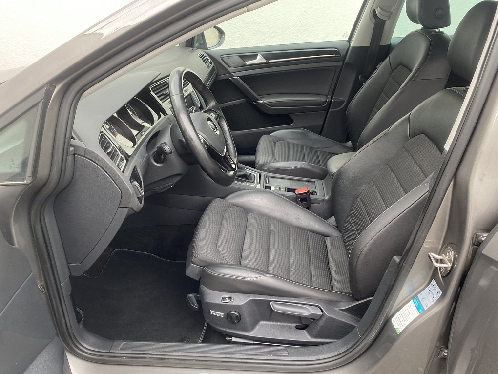 Volkswagen Golf 2.0 TDi Highline
