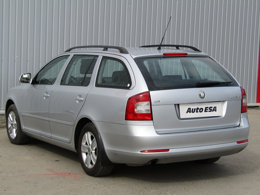 Škoda Octavia II 1.6MPi Ambiente