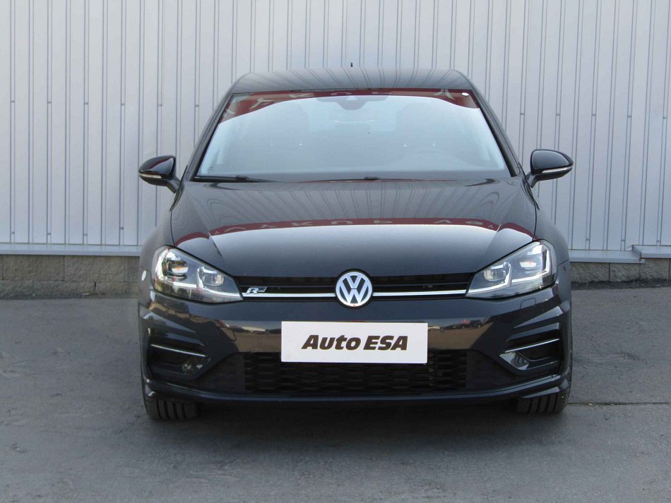 Volkswagen Golf 1.5 TSi 