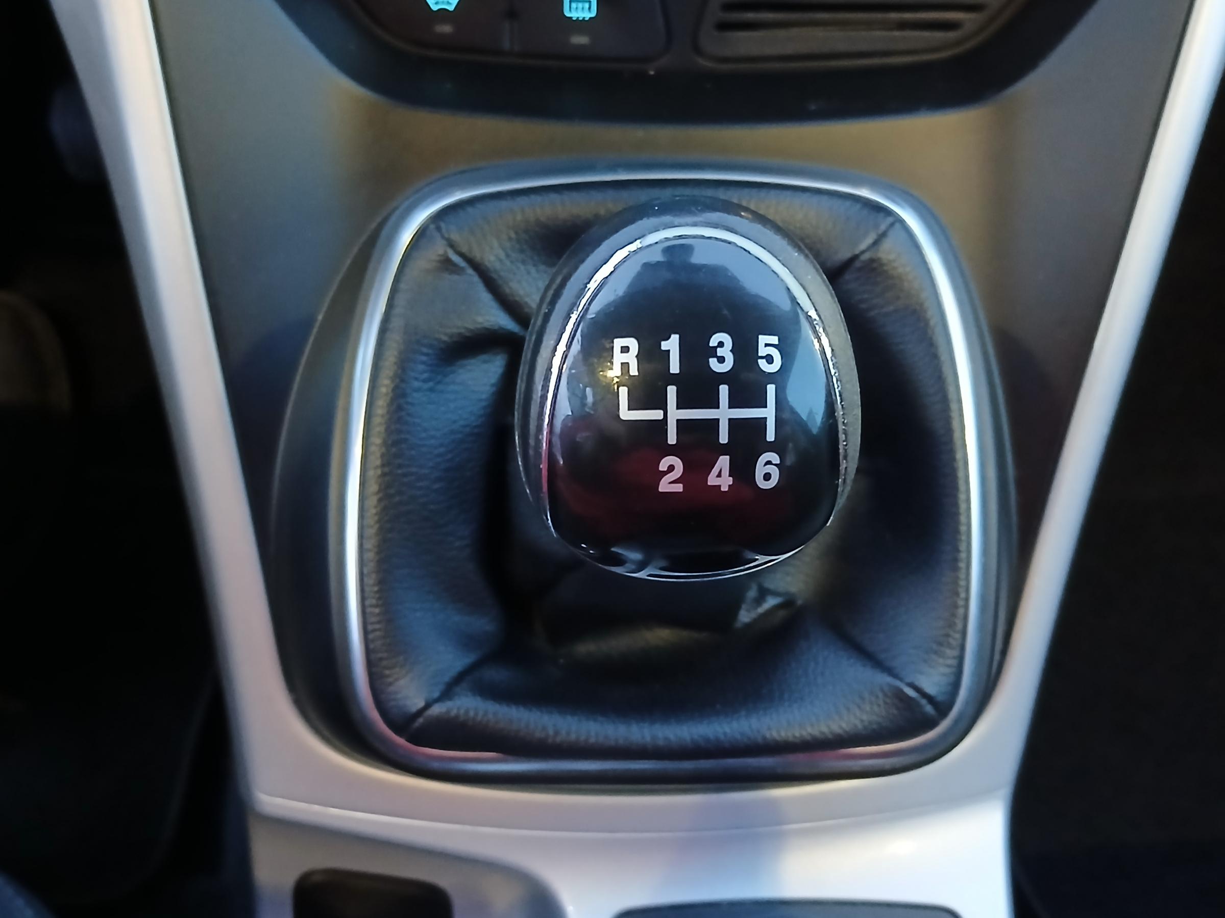 Ford C-MAX, 2011 - pohled č. 16