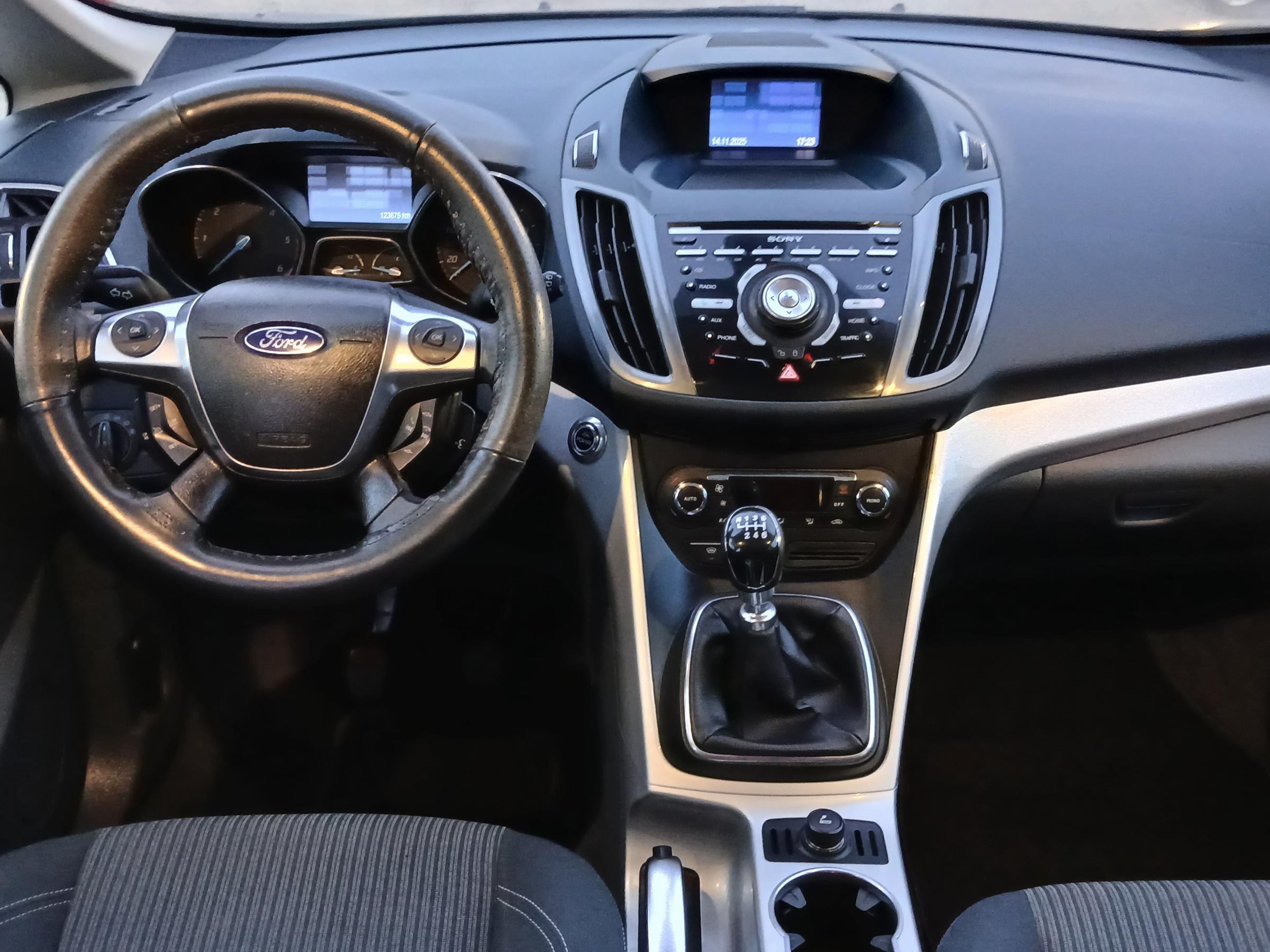 Ford C-MAX, 2011 - pohled č. 8