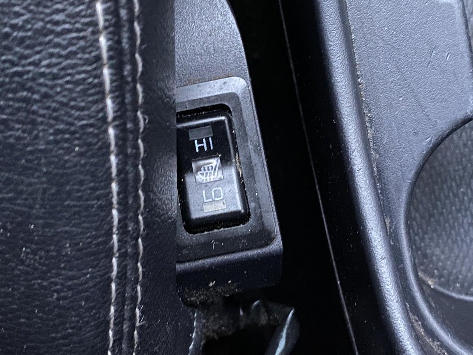 Citroën C-Crosser 2.2 D  4x4, 7míst