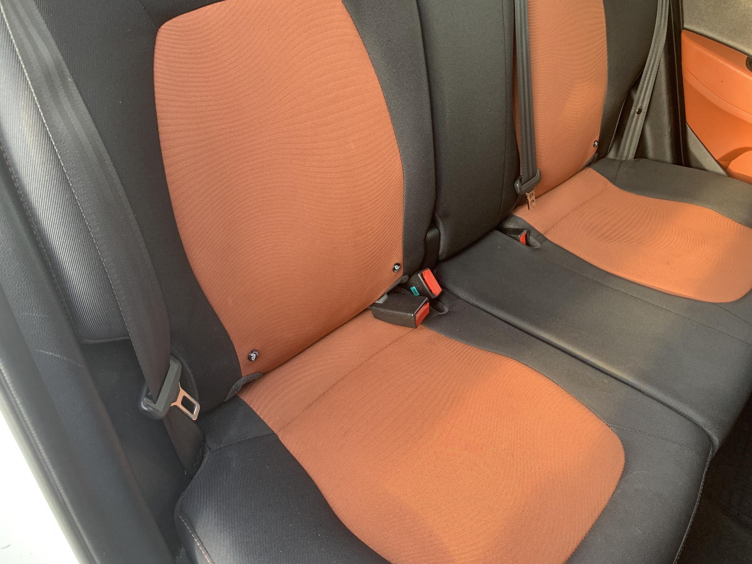 Hyundai i10, 2015 - pohled č. 11