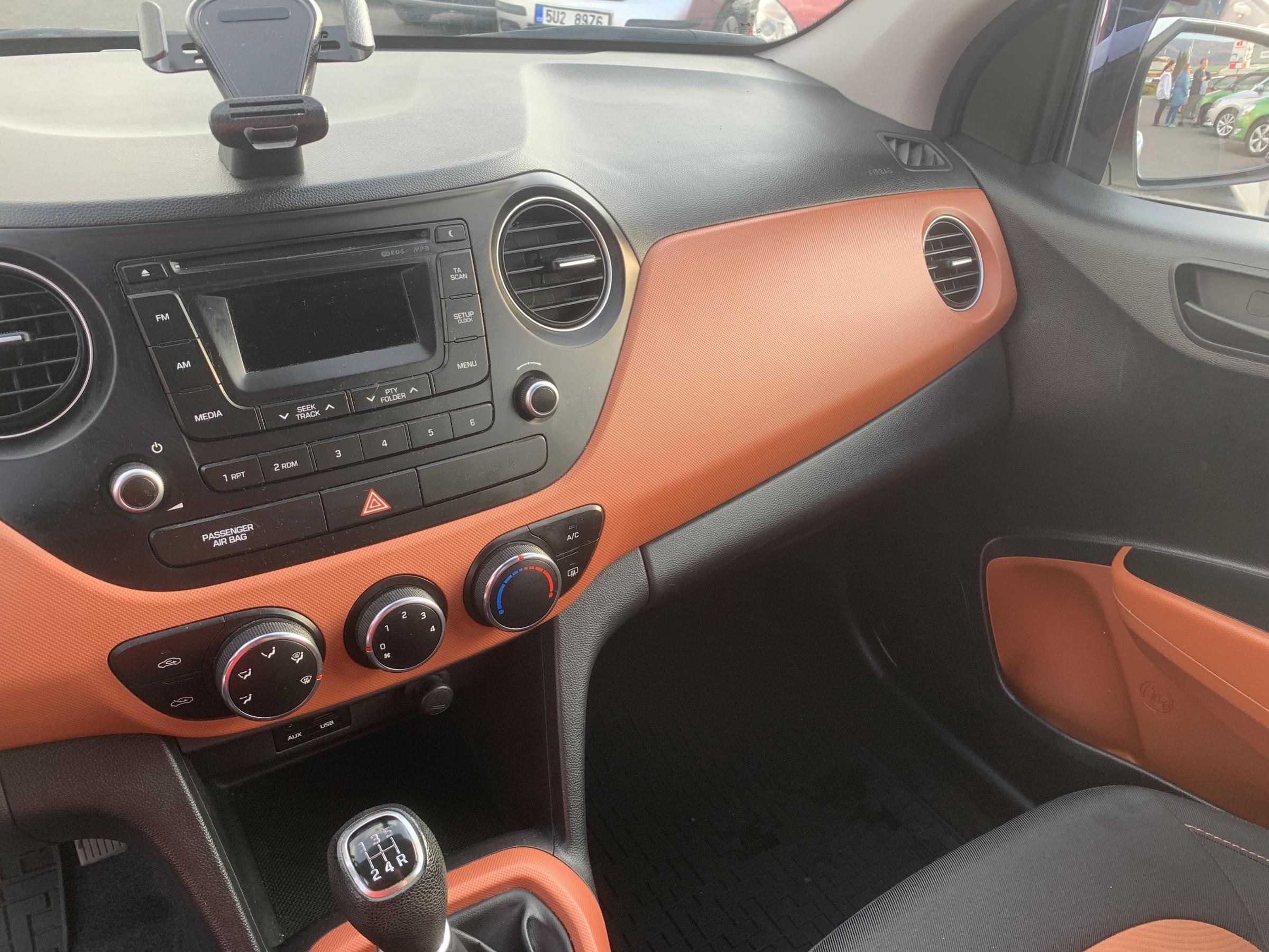 Hyundai i10, 2015 - pohled č. 14