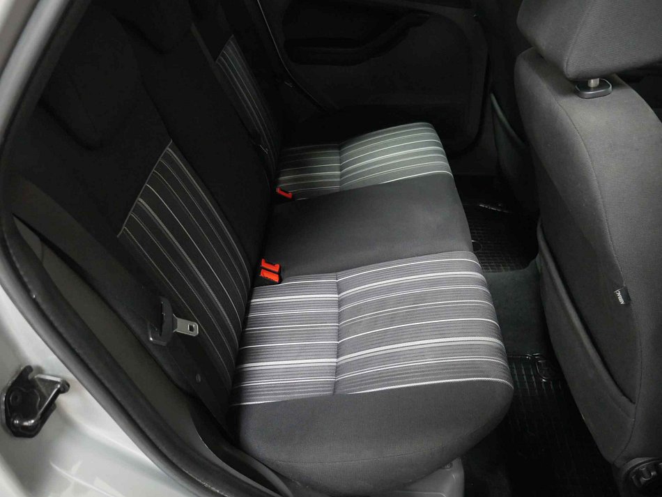 Ford Focus 1.6i 