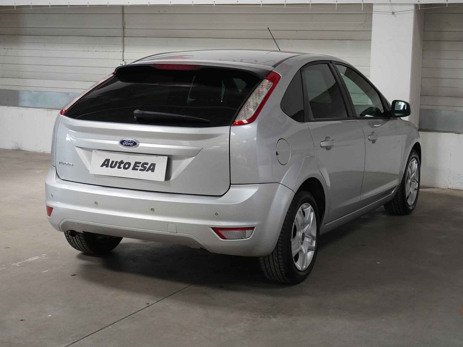 Ford Focus 1.6i 