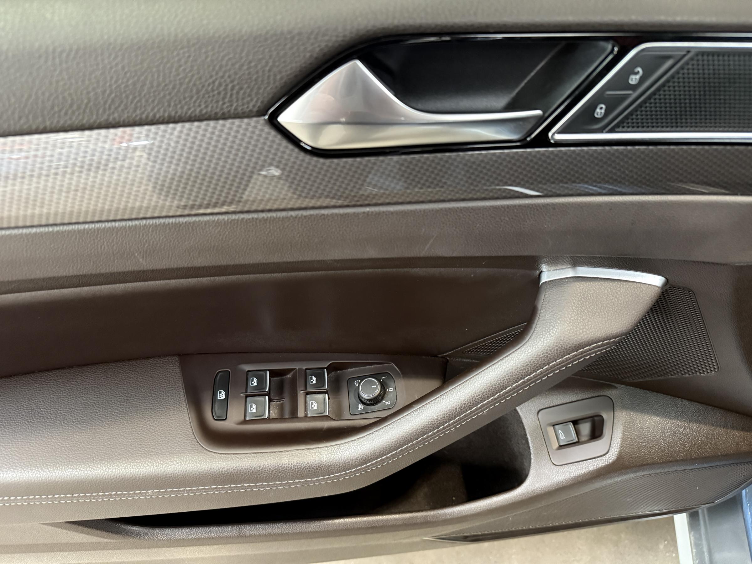 Volkswagen Passat, 2016 - pohled č. 15