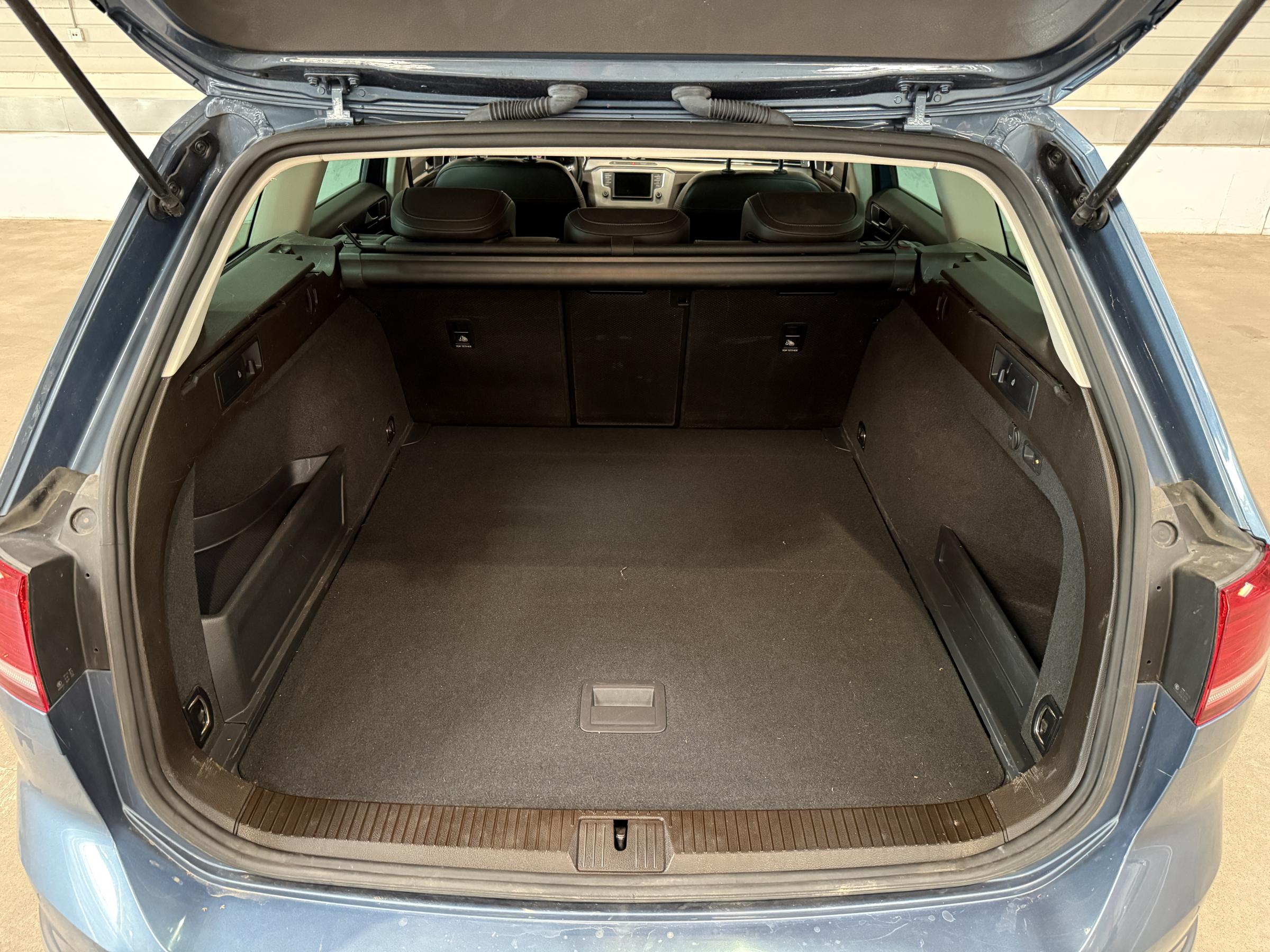 Volkswagen Passat, 2016 - pohled č. 8