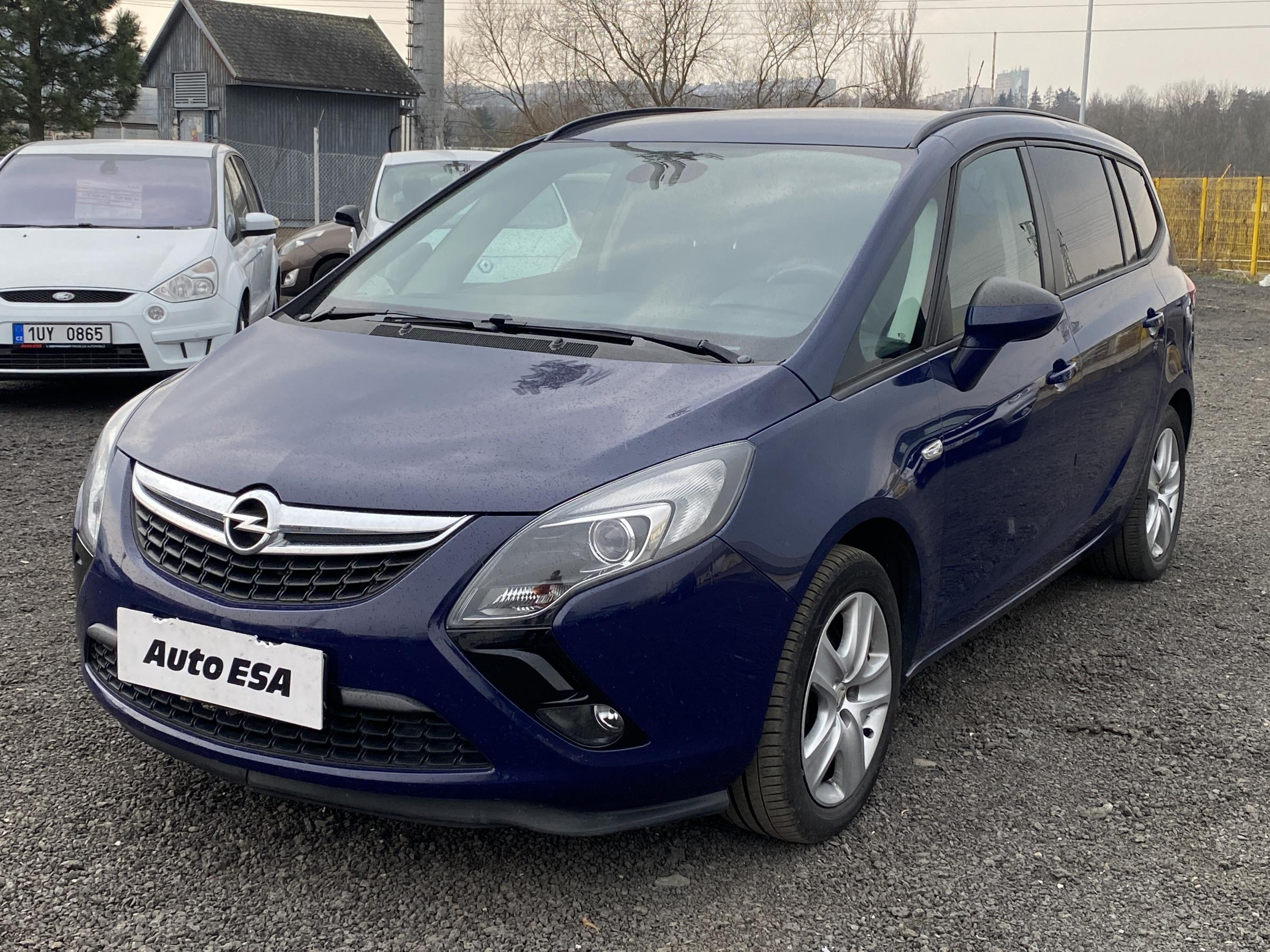 Opel Zafira, 2012 - pohled č. 3