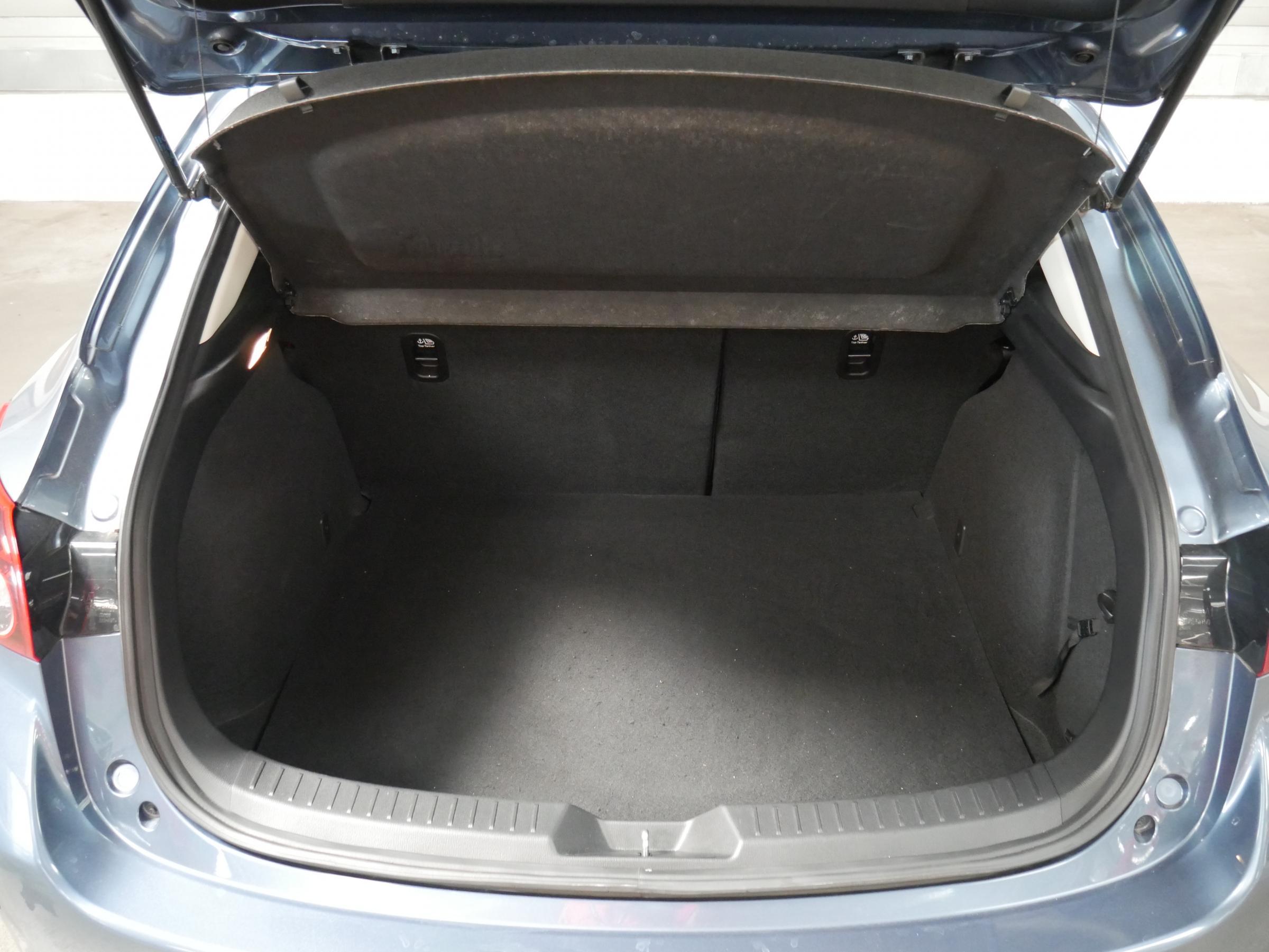 Mazda 3, 2016 - pohled č. 8