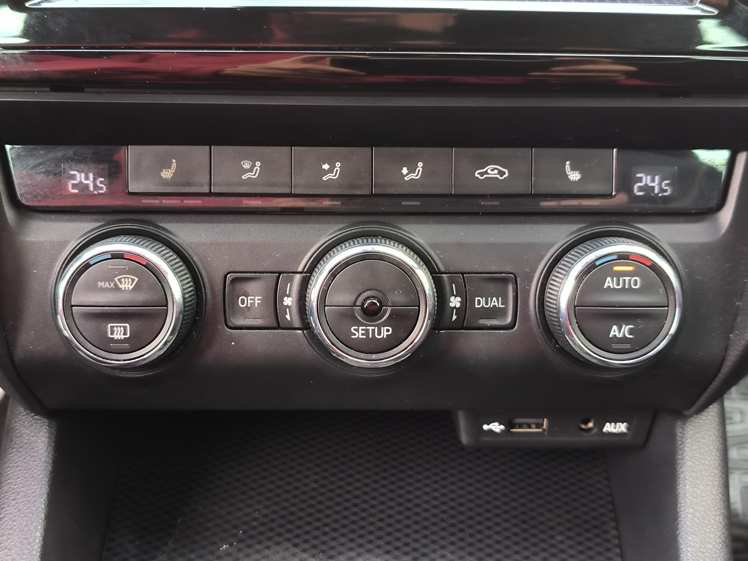 Škoda Octavia III, 2013 - pohled č. 16