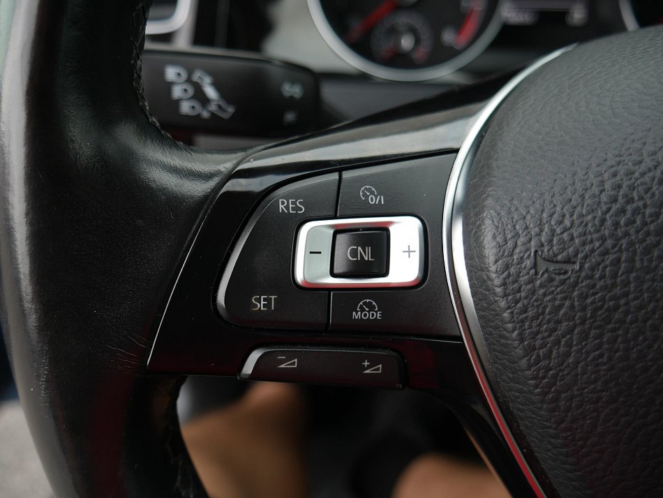 Volkswagen Golf 1.4TSI Highline