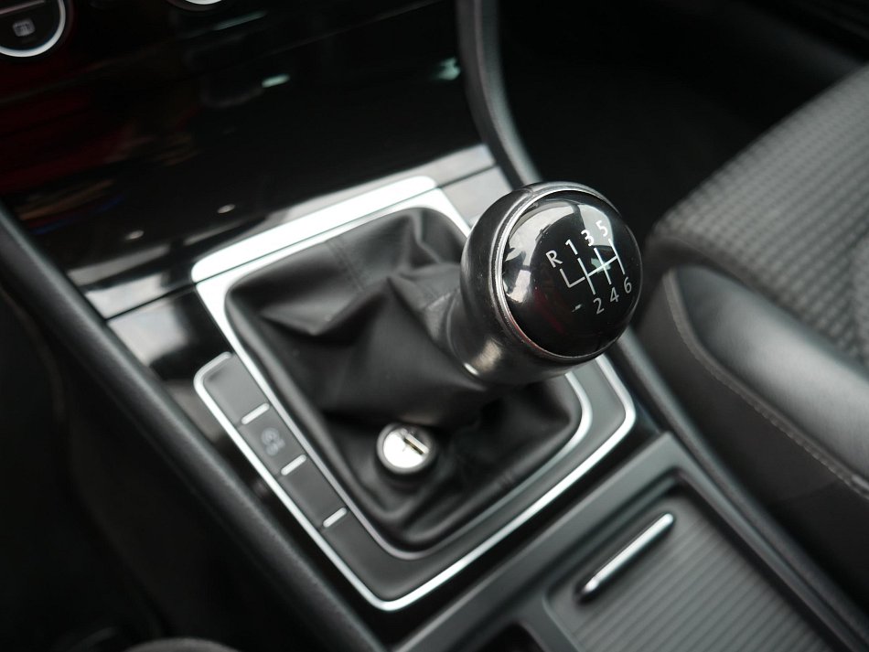 Volkswagen Golf 1.4TSI Highline