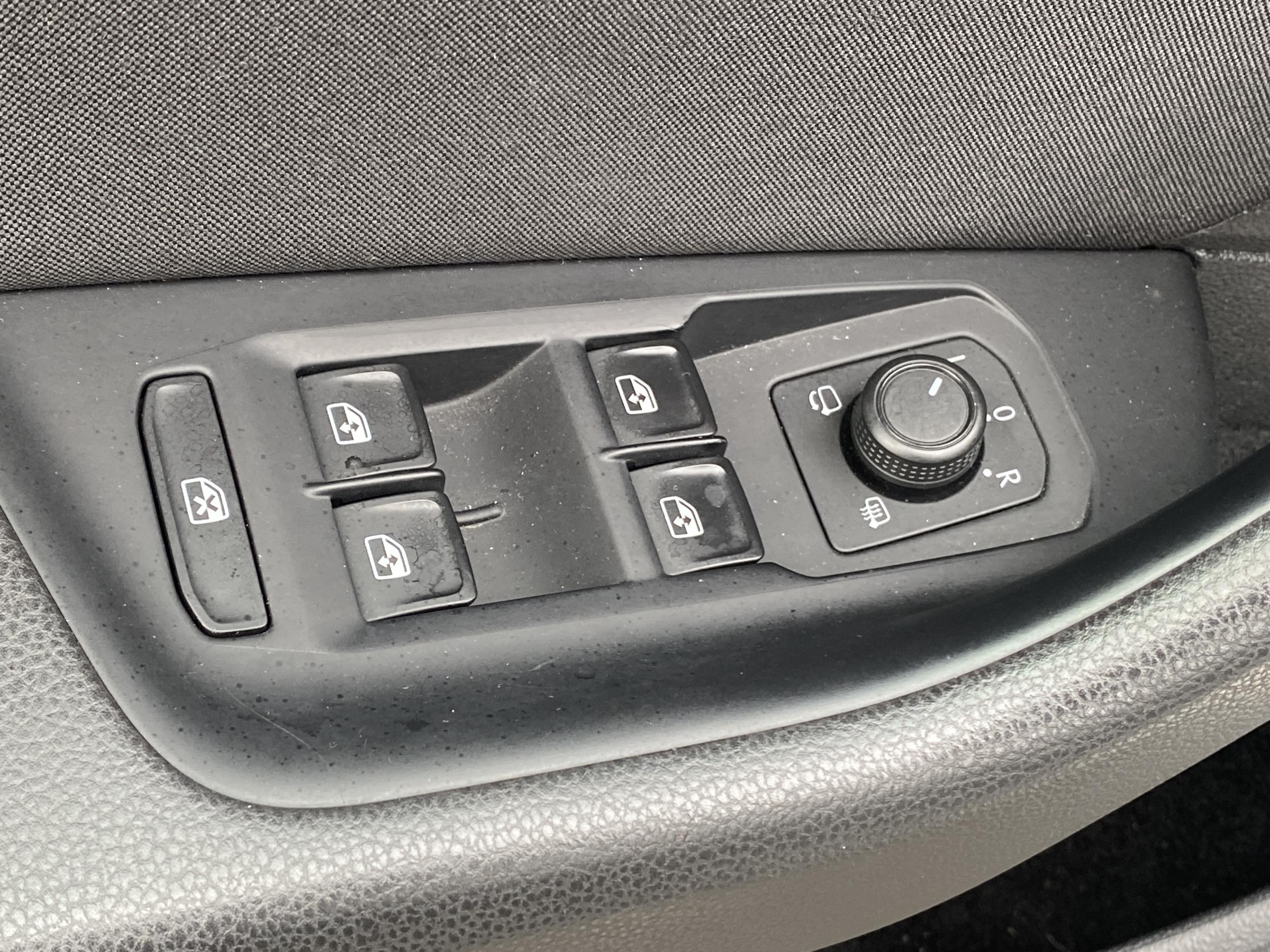 Volkswagen Passat, 2016 - pohled č. 11