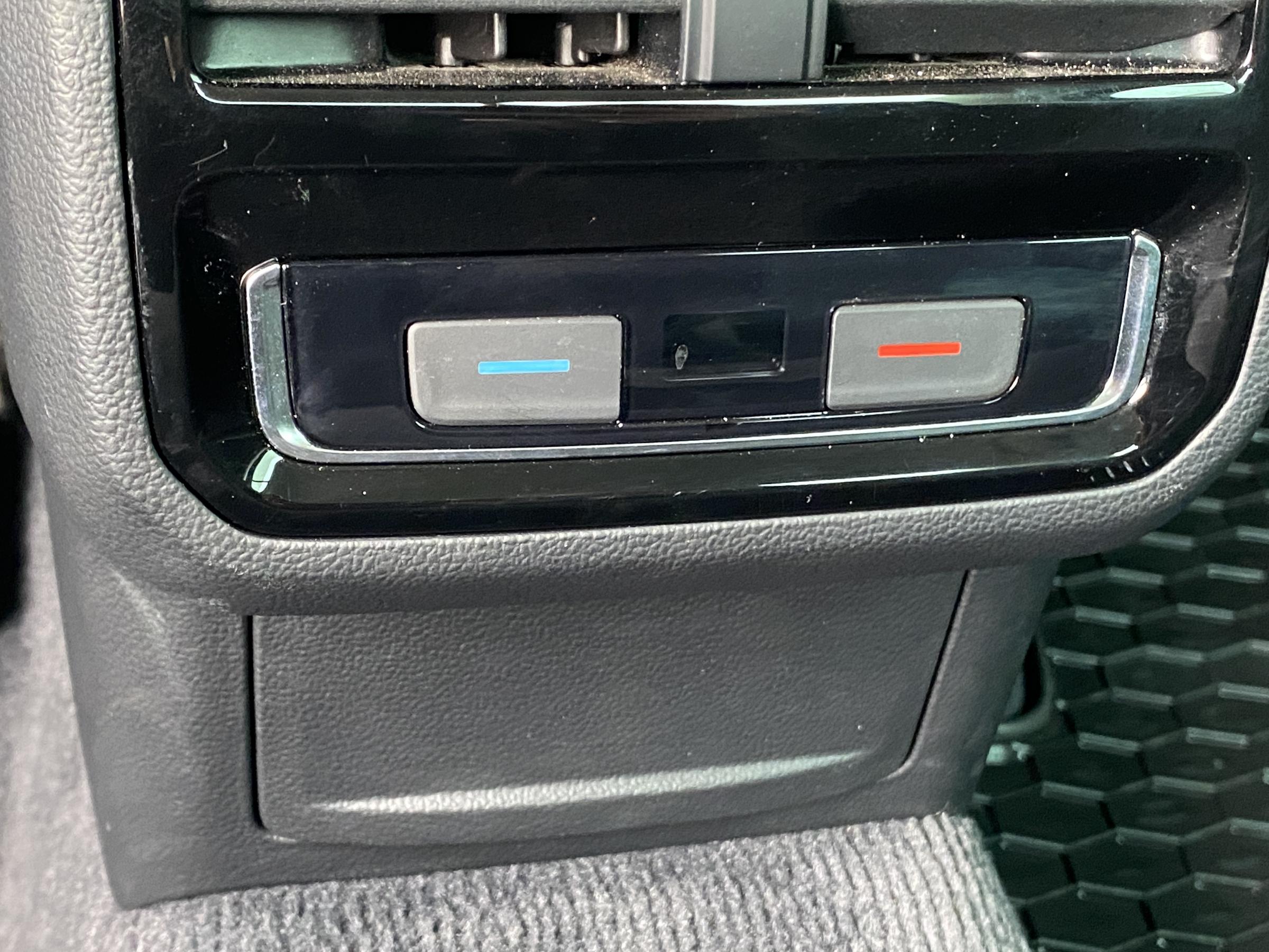 Volkswagen Passat, 2016 - pohled č. 13