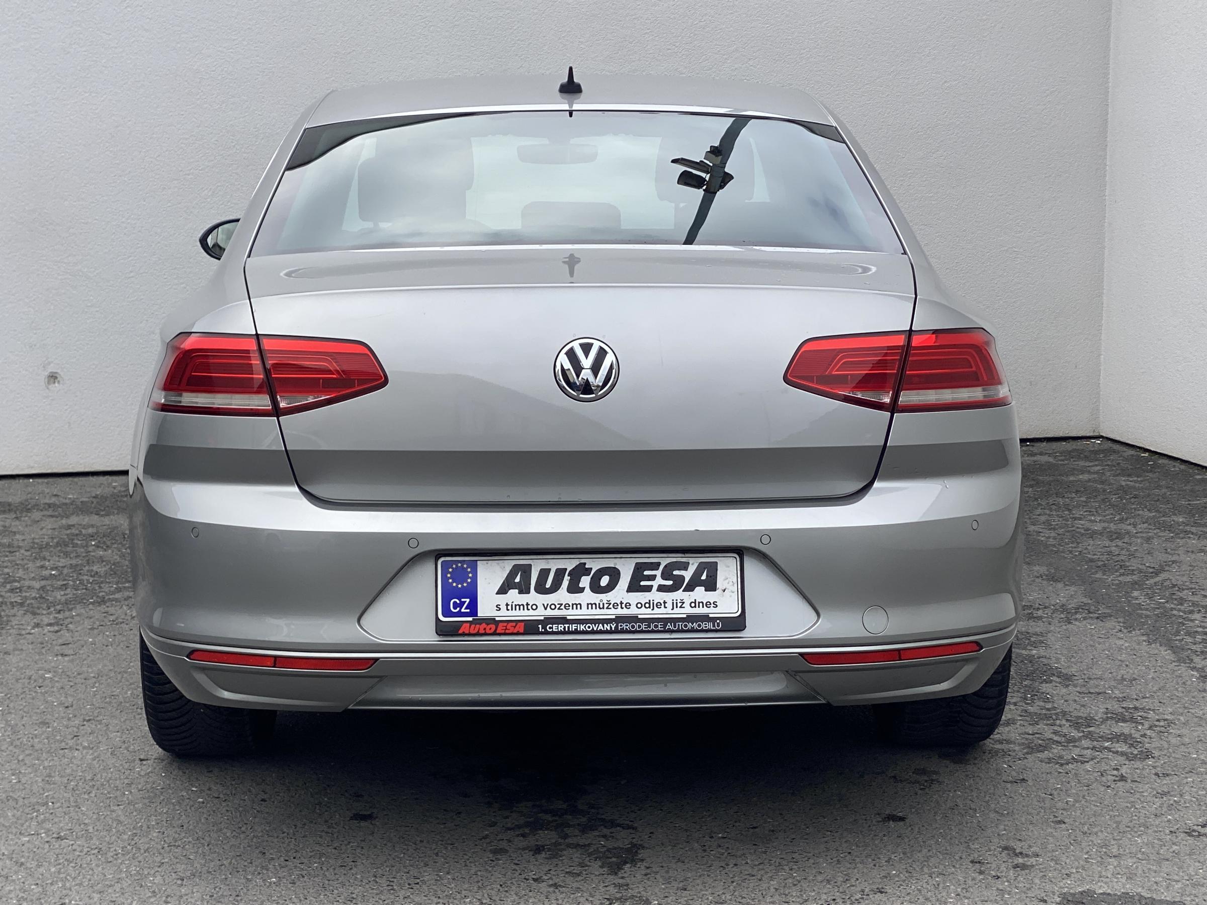 Volkswagen Passat, 2016 - pohled č. 5