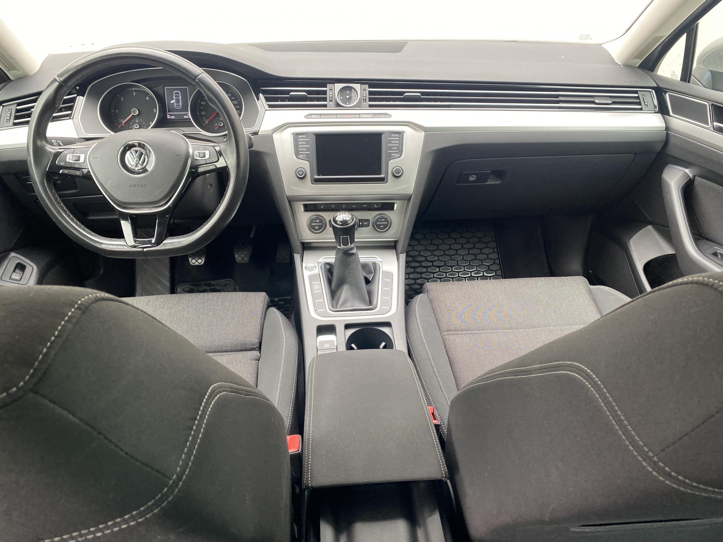 Volkswagen Passat, 2016 - pohled č. 8