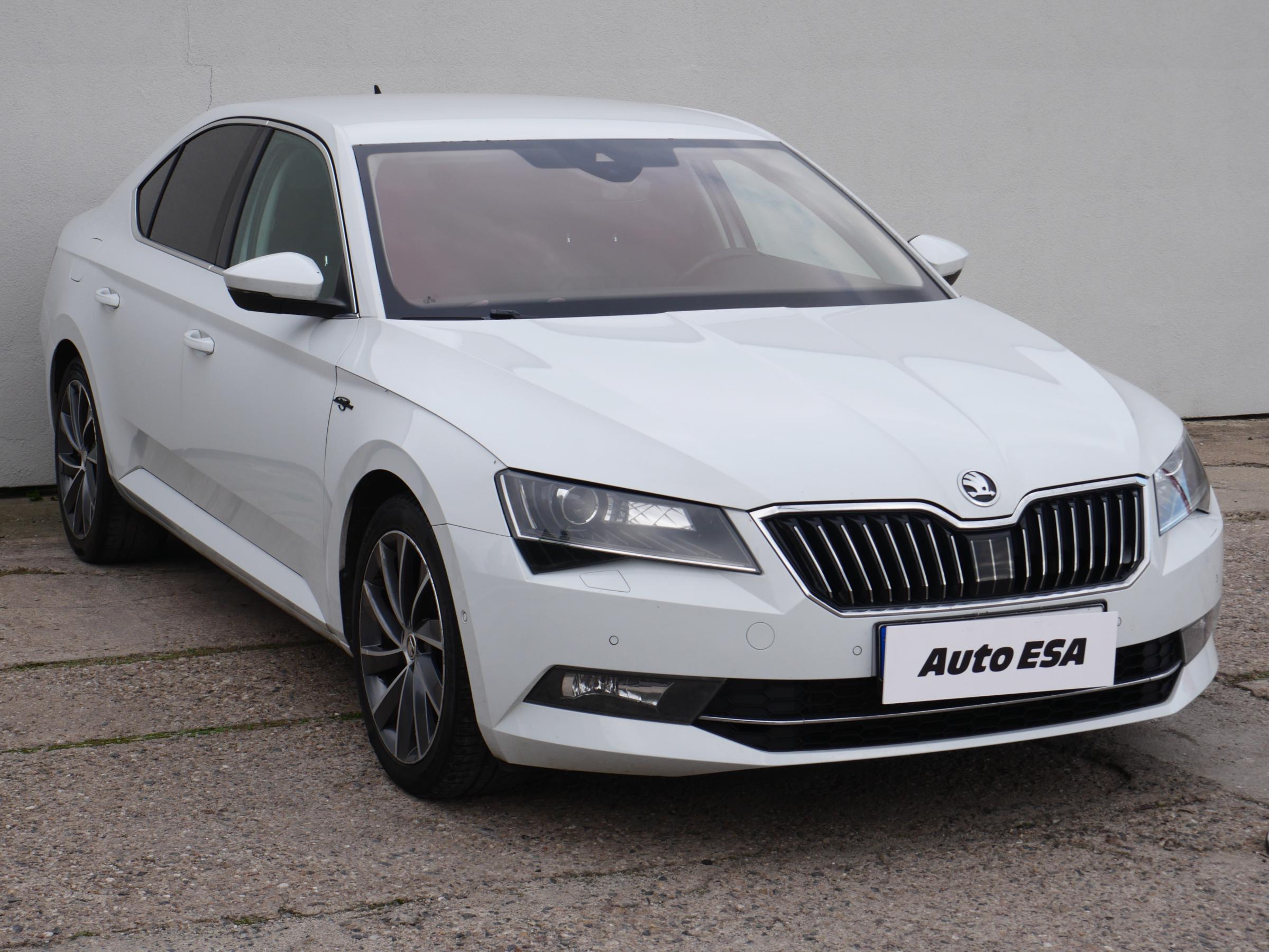 Škoda Superb III, 2017