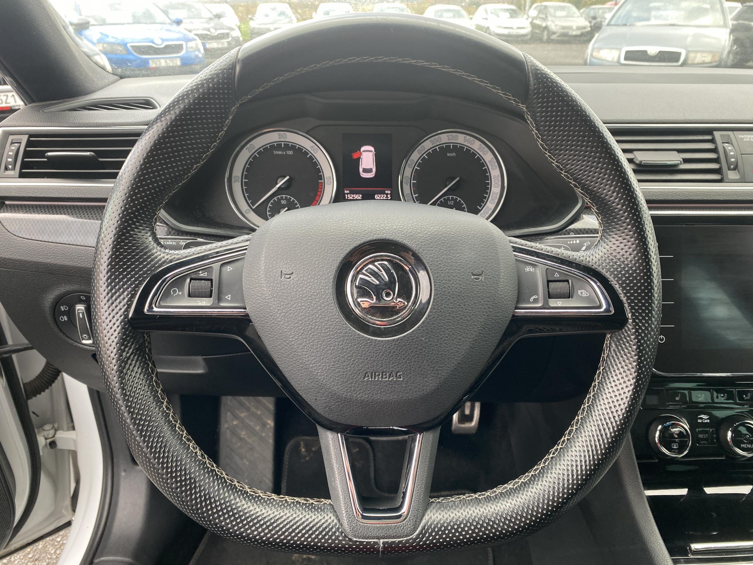 Škoda Superb III, 2018 - pohled č. 11